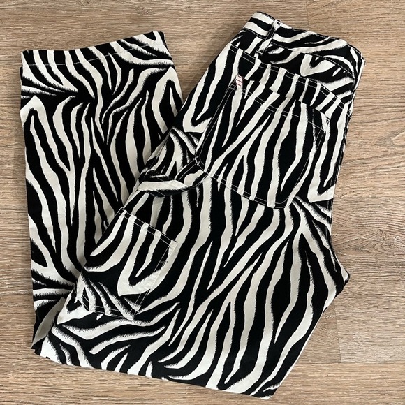 BDG Leila Zebra Print Carpenter Cargo Pants | Size 30 Urban Outfitters - Picture 10 of 15